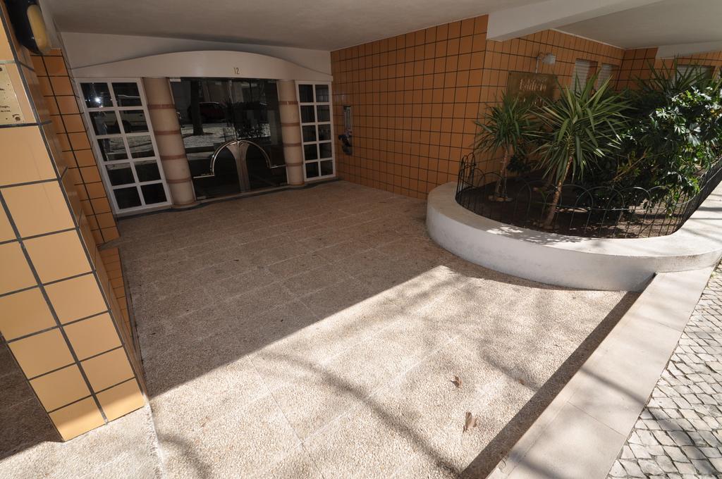 Apart Lisbon Pool Metro Garage Стая снимка